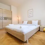Appartamento Bright 1-bedroom In The Heart Of The